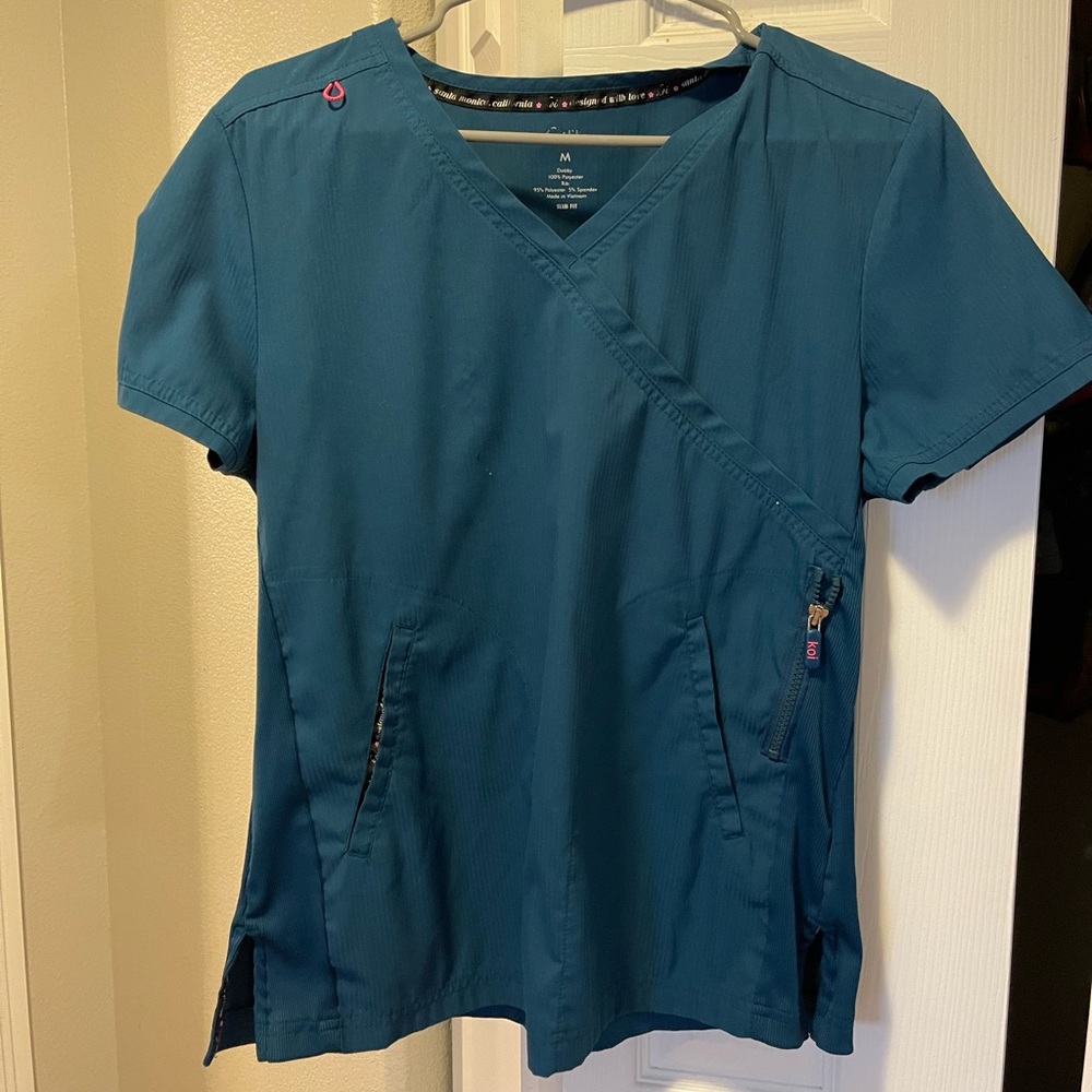 Koi lite scrub top Caribbean blue